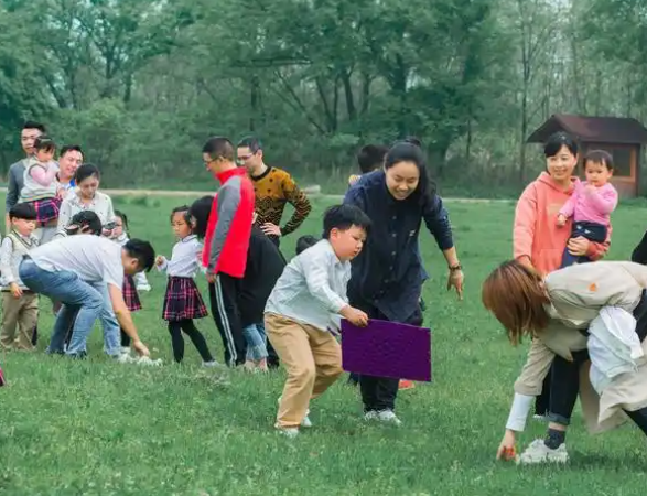 在切实的行动中调节自身情绪逐步建立对自身教育角色的认同和